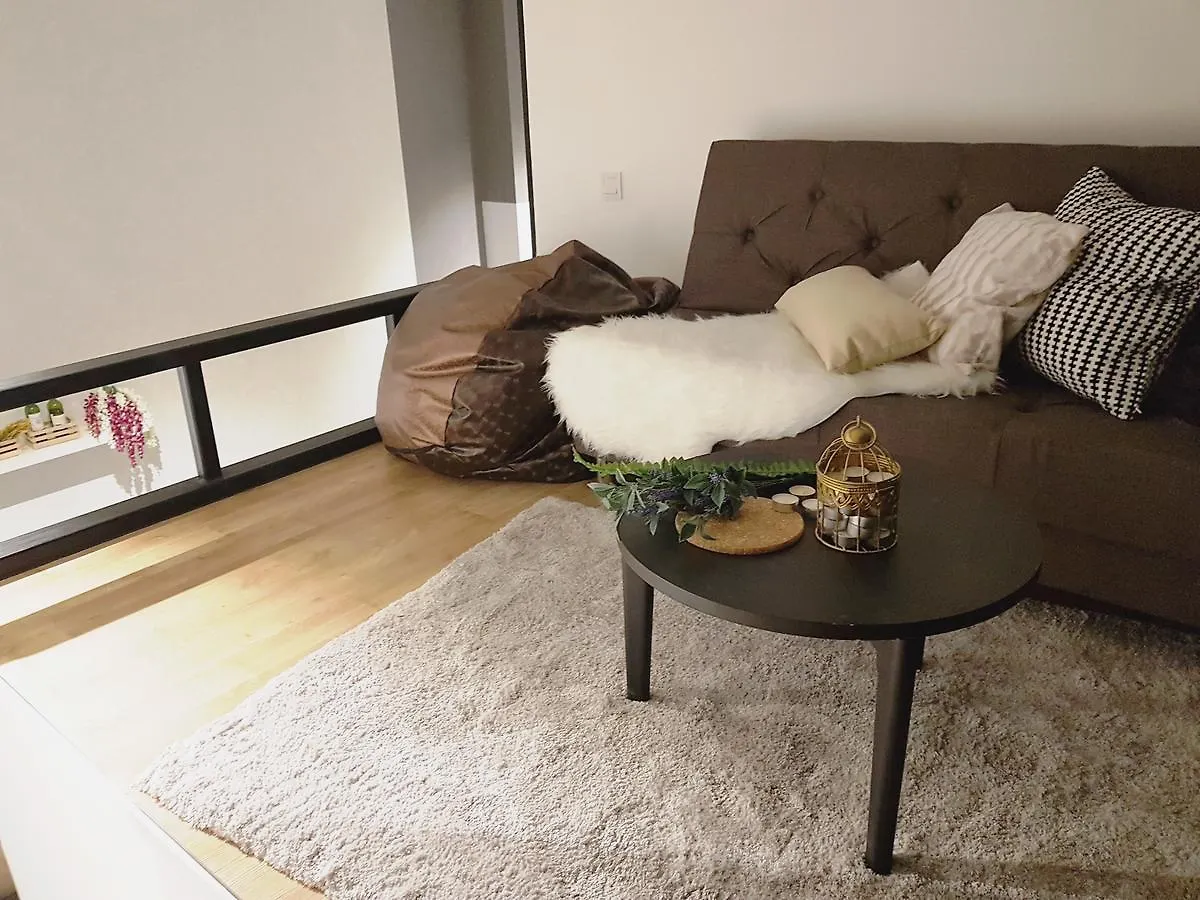 Hostel Charming Bedroom - Next To Train Station At Est Bangsar Kuala Lumpur